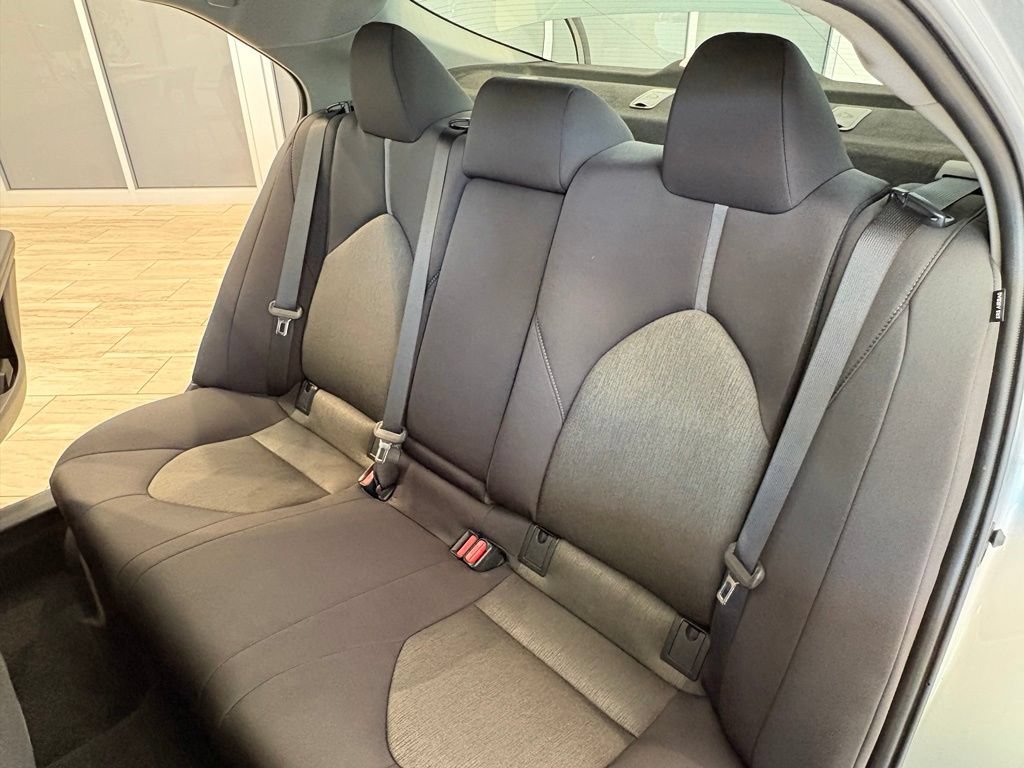 Used 2024 Toyota Camry LE FWD image 20