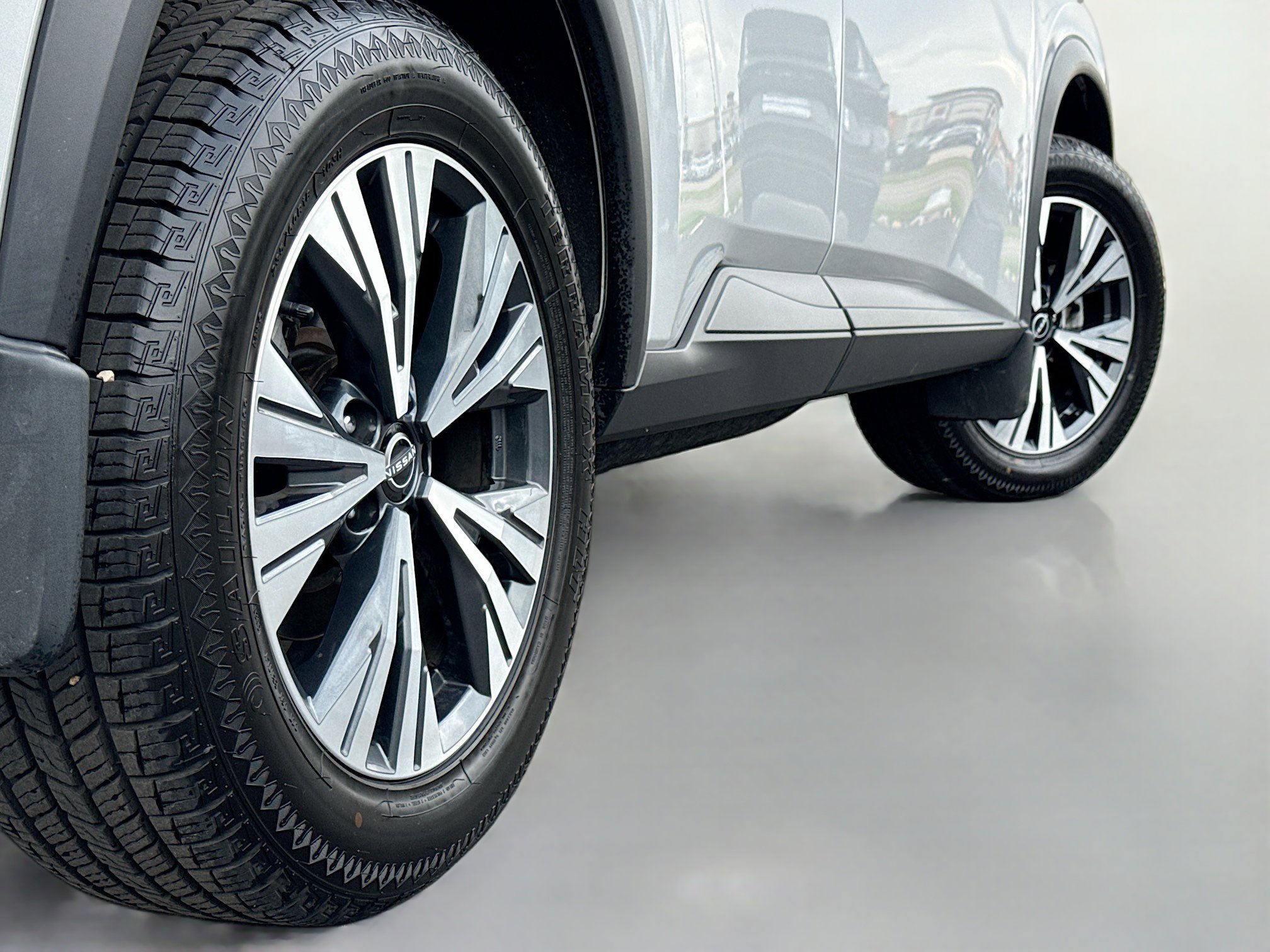 Certified 2023 Nissan Rogue SV w/ SV Premium B Package AWD/4WD image 15