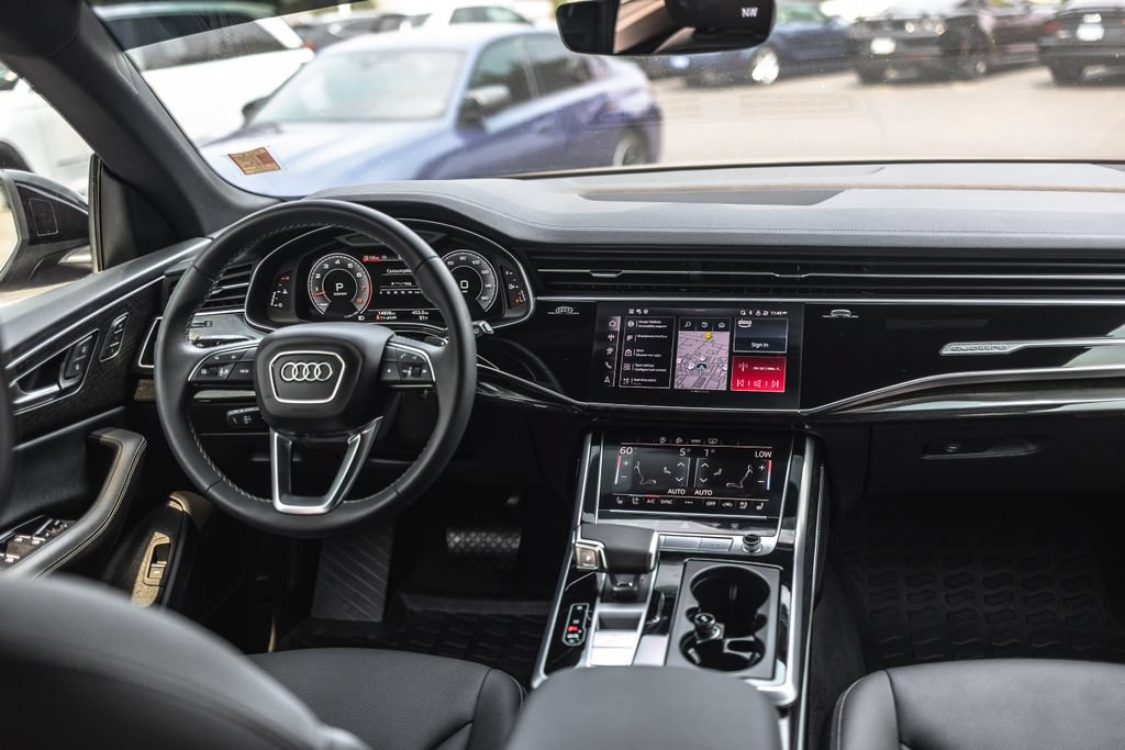 Used 2025 Audi Q8 Premium Plus AWD/4WD image 18