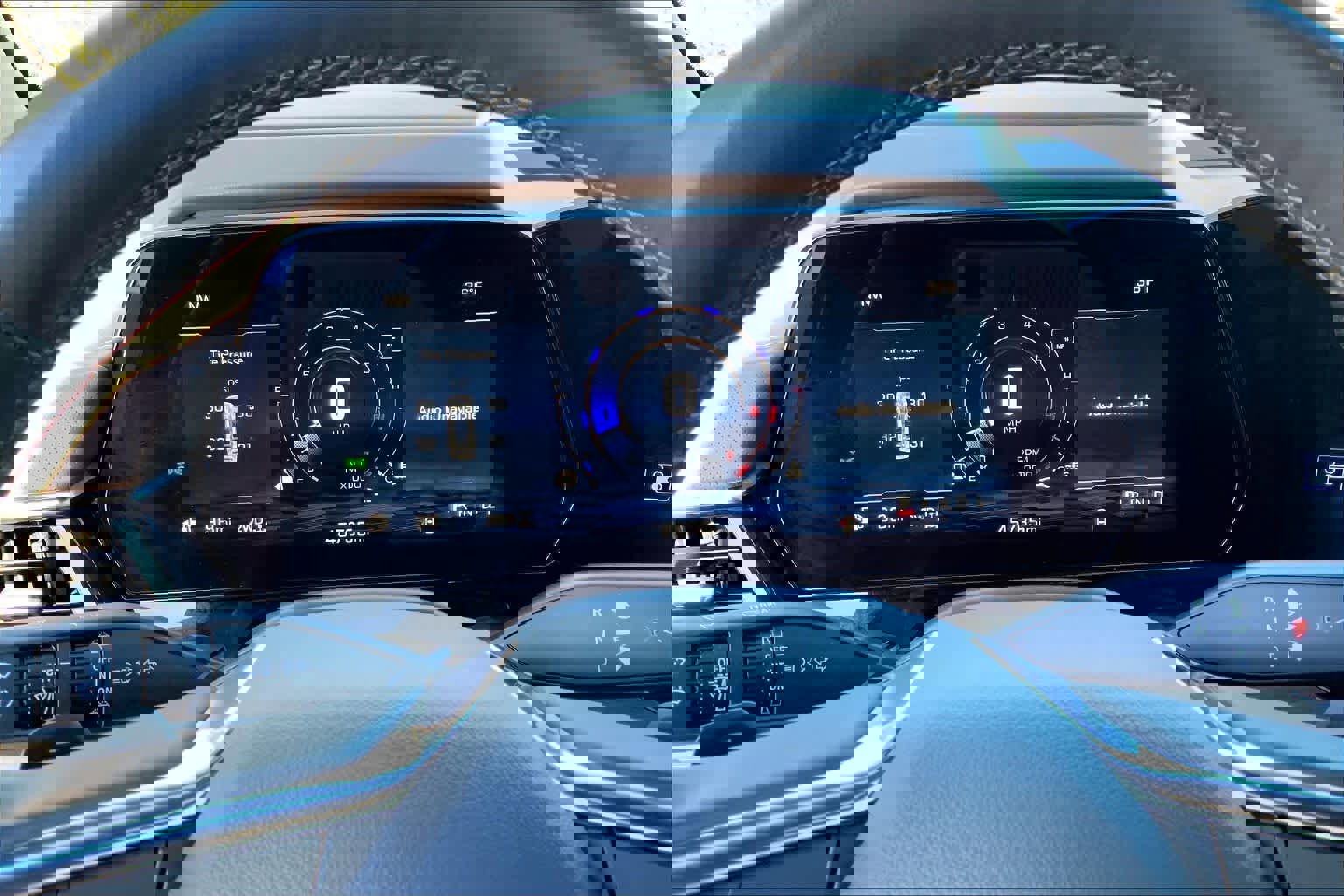 Certified 2025 Chevrolet Tahoe High Country w/ Sun And Tow Package image 24