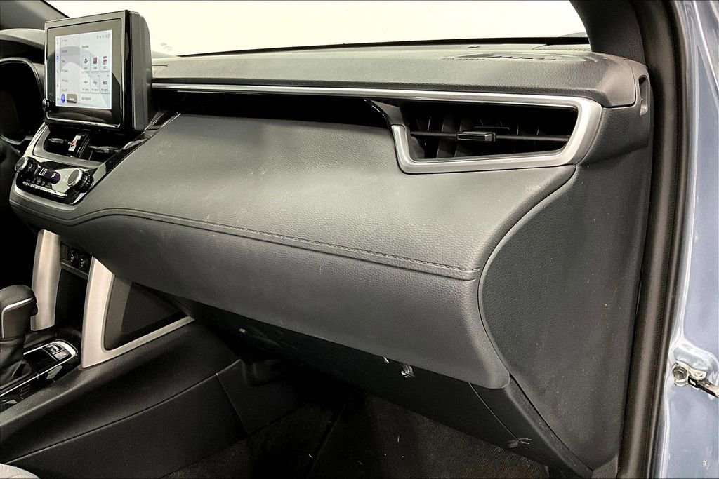 Used 2023 Toyota Corolla Cross SE image 19