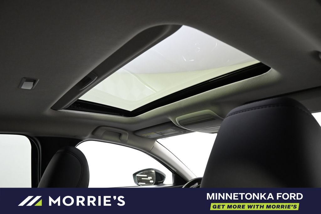 Used 2025 MAZDA CX-30 AWD 2.5 S w/ Premium Package image 15