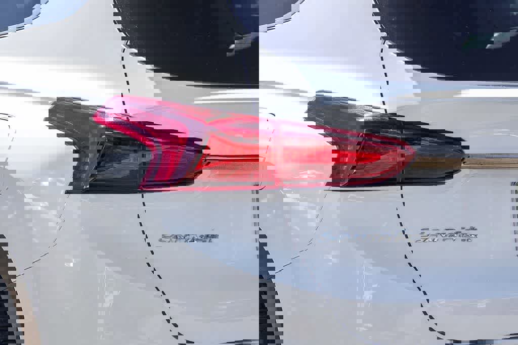 Used 2020 Hyundai Santa Fe Limited image 7