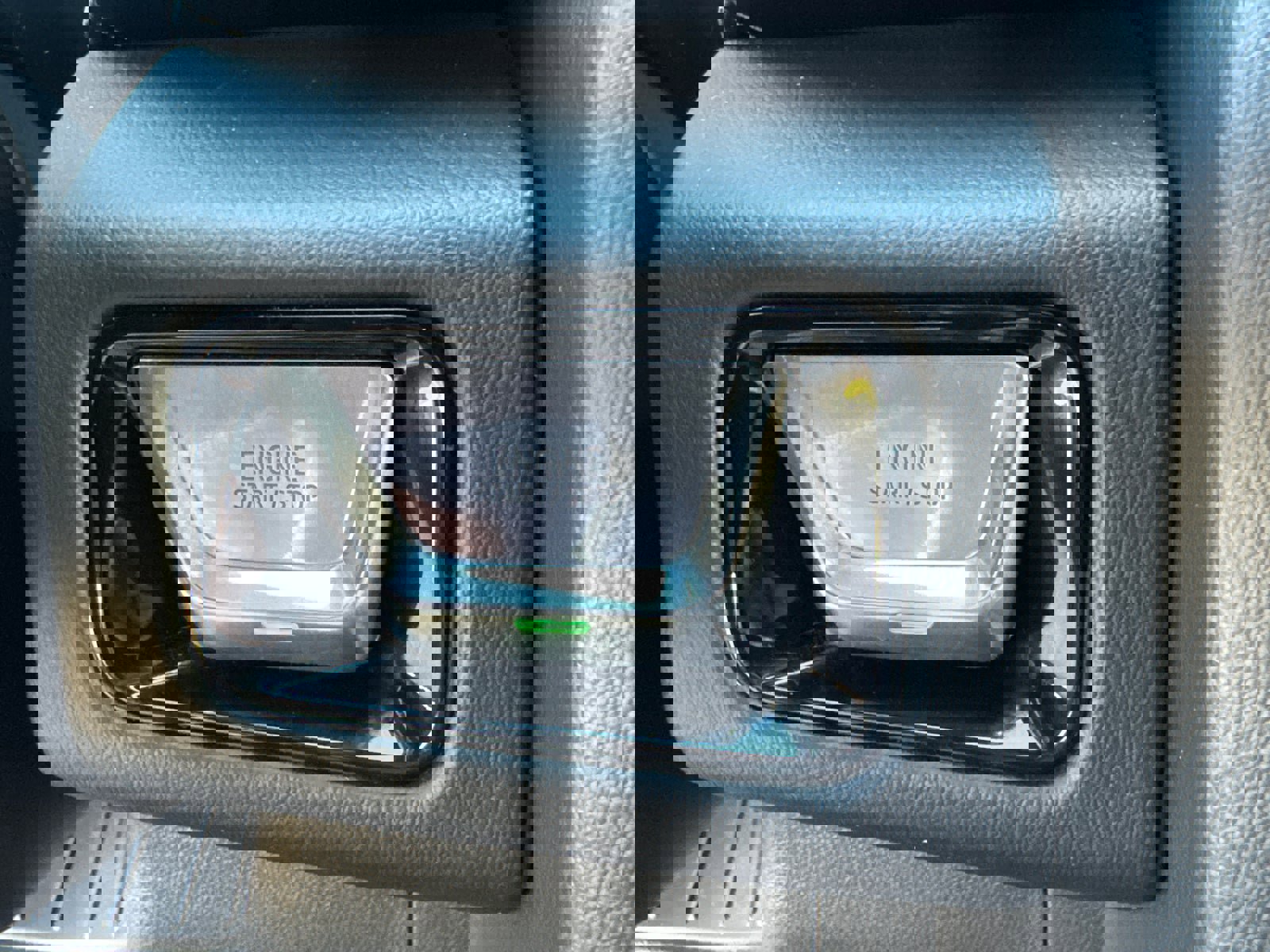 Certified 2025 GMC Yukon Denali image 35