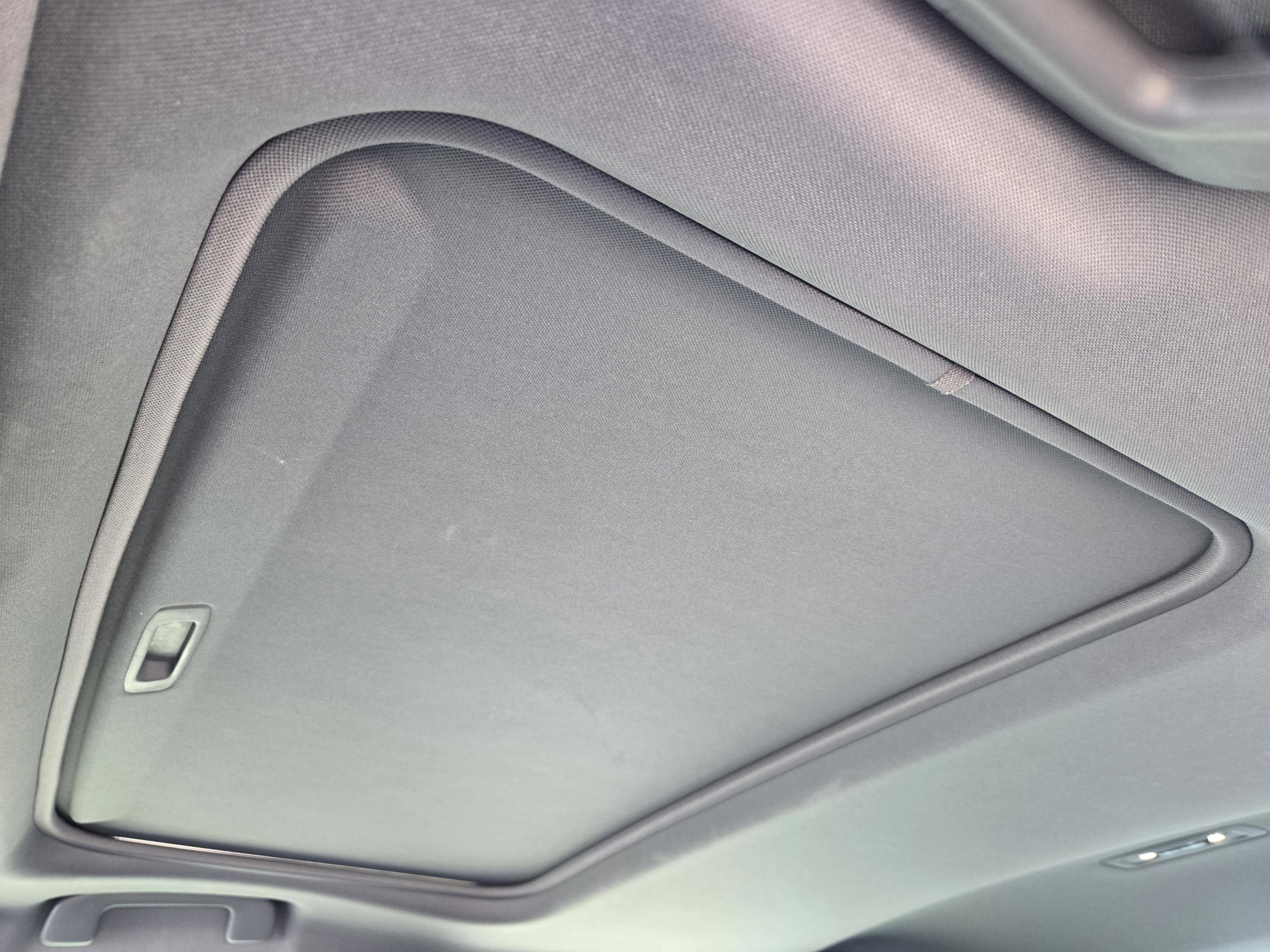 Used 2019 Toyota Avalon Limited w/ Advanced Safety Package image 28