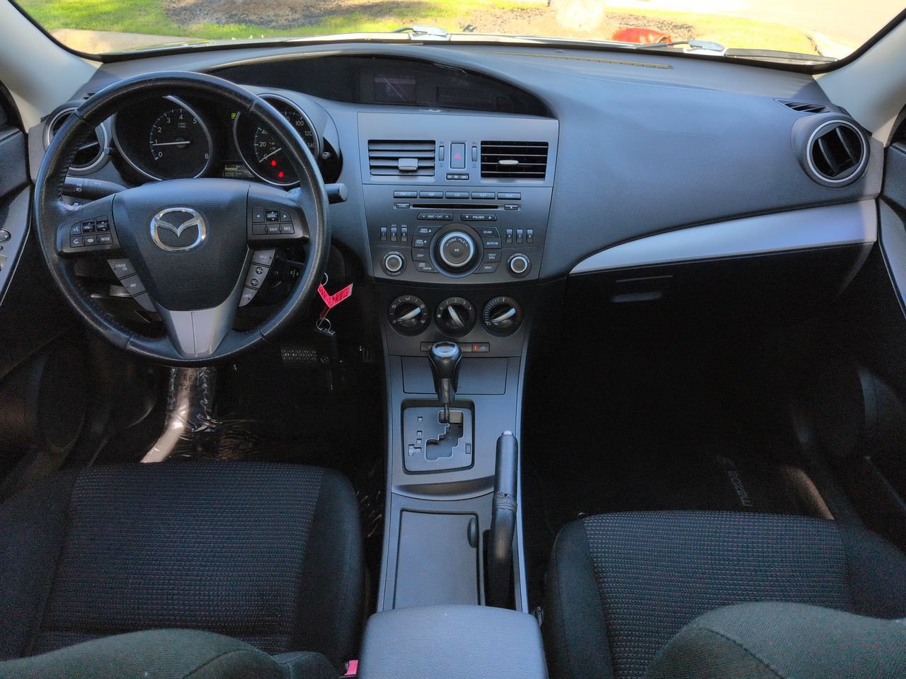 Used 2012 MAZDA MAZDA3 i Touring FWD image 13