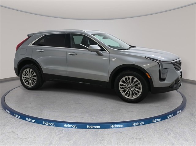 Certified 2025 Cadillac XT4 Premium Luxury image 4