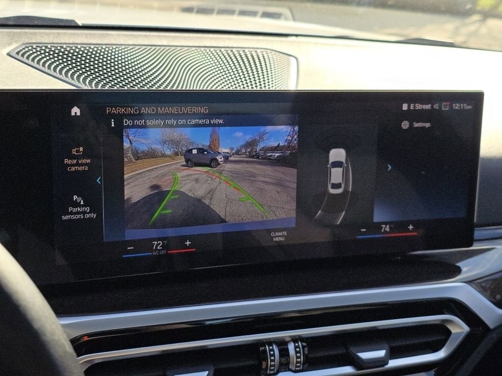 Used 2023 BMW 330i xDrive Sedan w/ Premium Package image 31