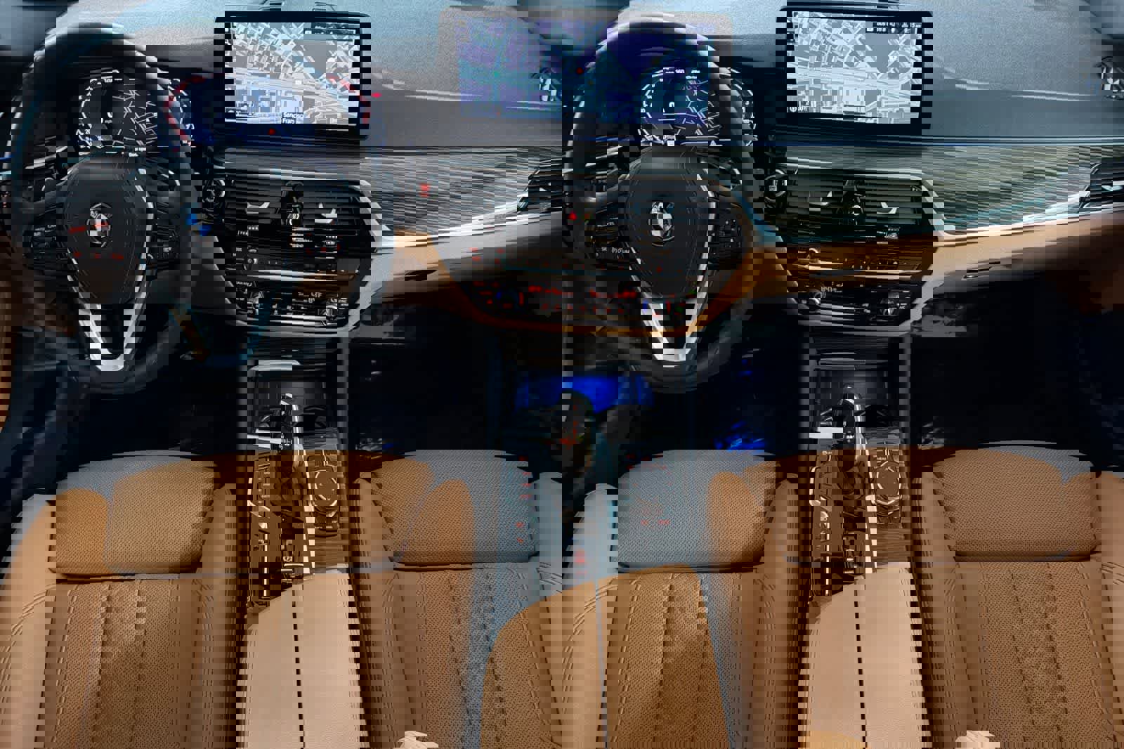 Used 2023 BMW 530e w/ Convenience Package image 3