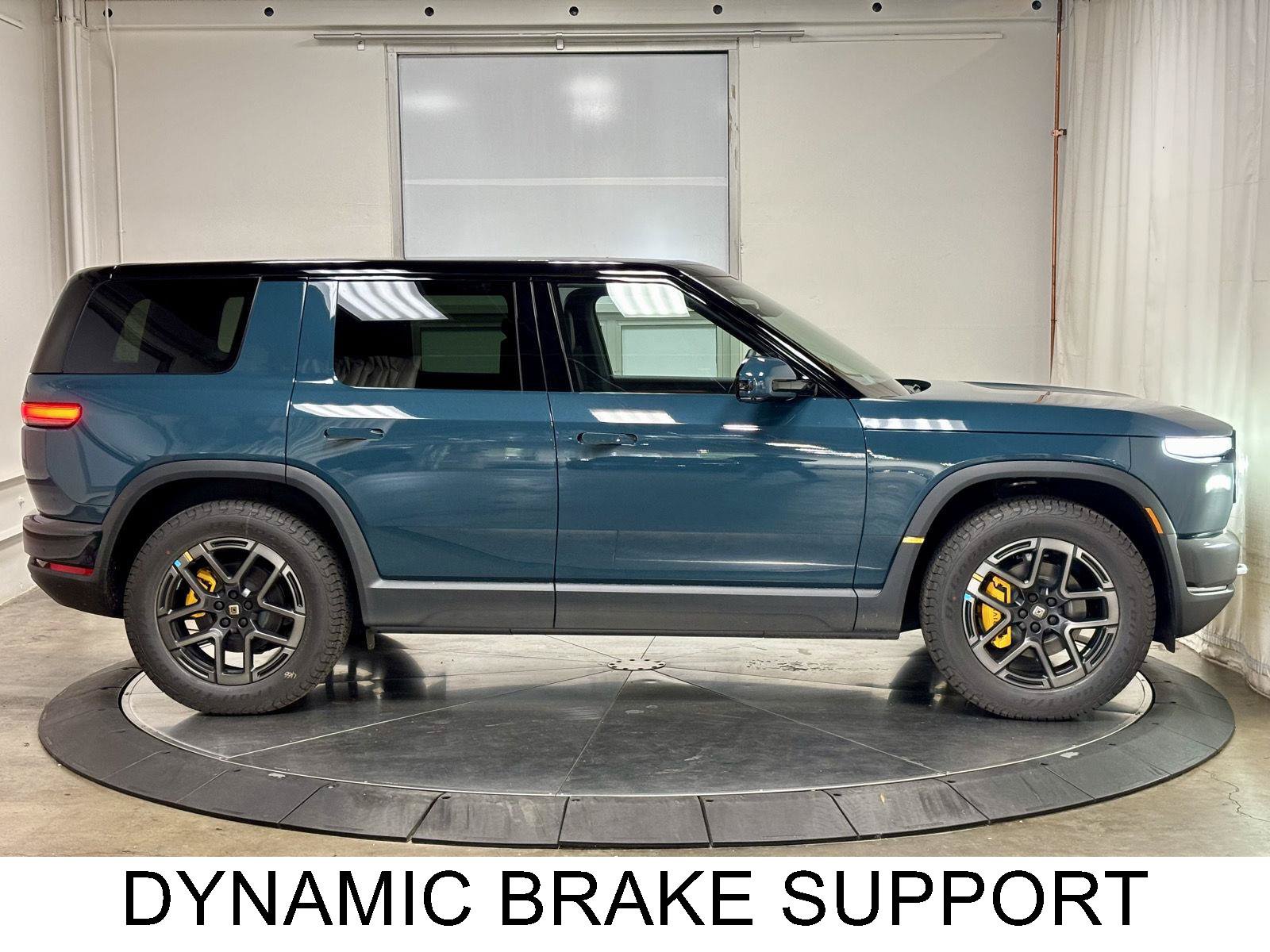 Used 2027 Rivian R2 Performance Dual AWD/4WD image 9