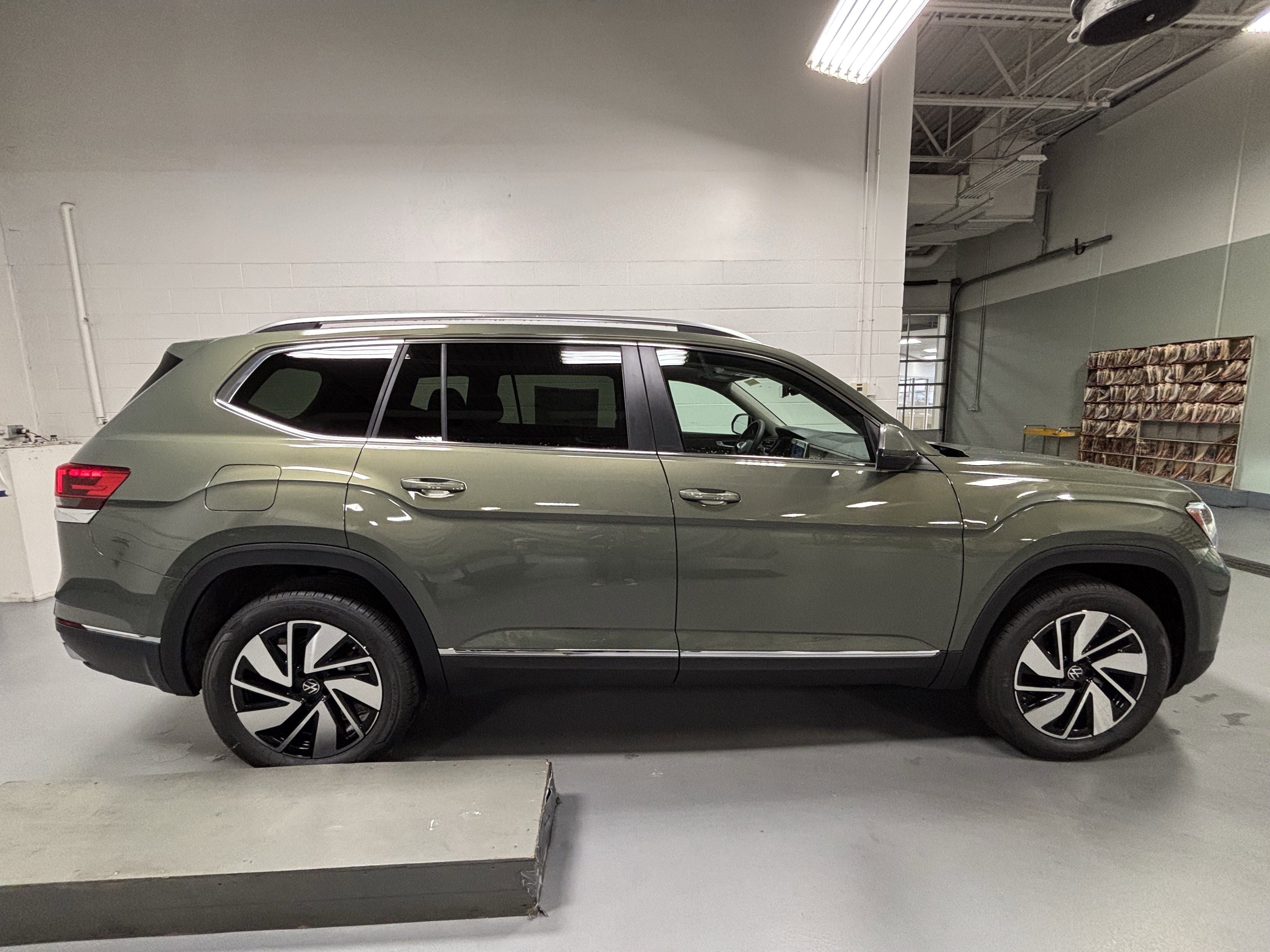 New 2026 Volkswagen Atlas SEL image 7