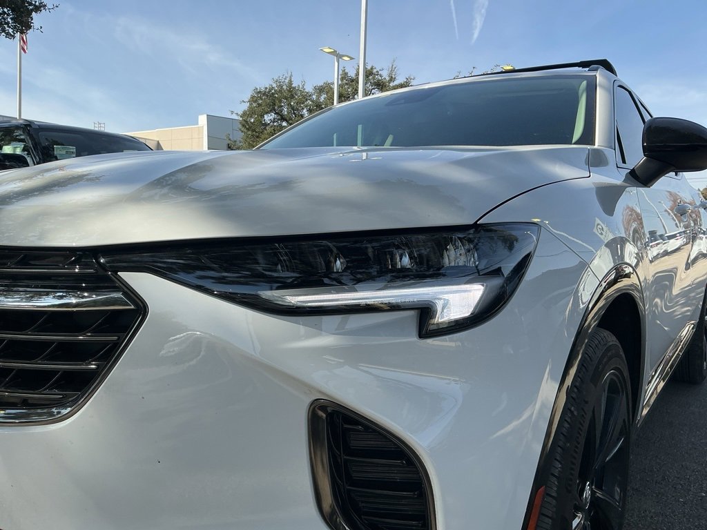 Used 2023 Buick Envision Essence w/ Sport Touring Package image 8