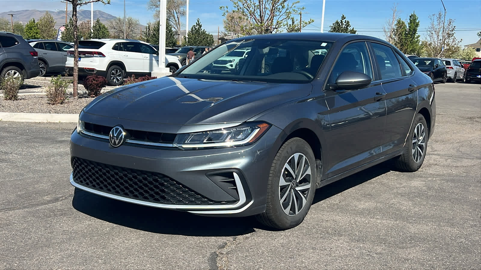 Used 2025 Volkswagen Jetta S image 1