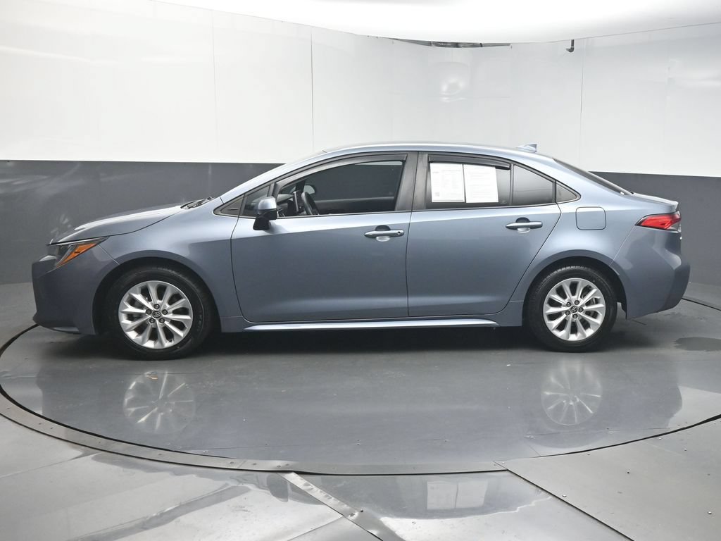 Used 2021 Toyota Corolla LE w/ LE Convenience Package FWD image 5