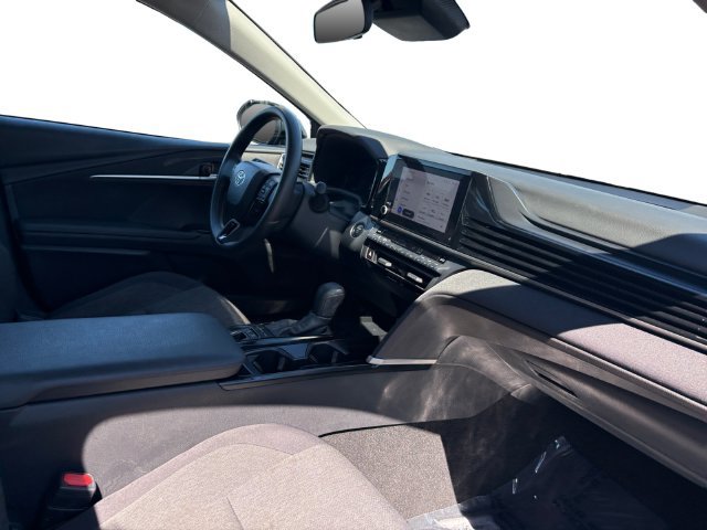 Used 2025 Toyota Camry LE FWD image 20
