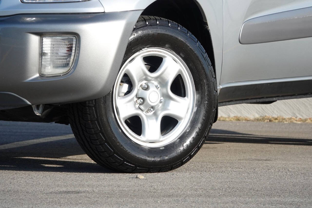 Used 2003 Toyota RAV4 4WD image 11