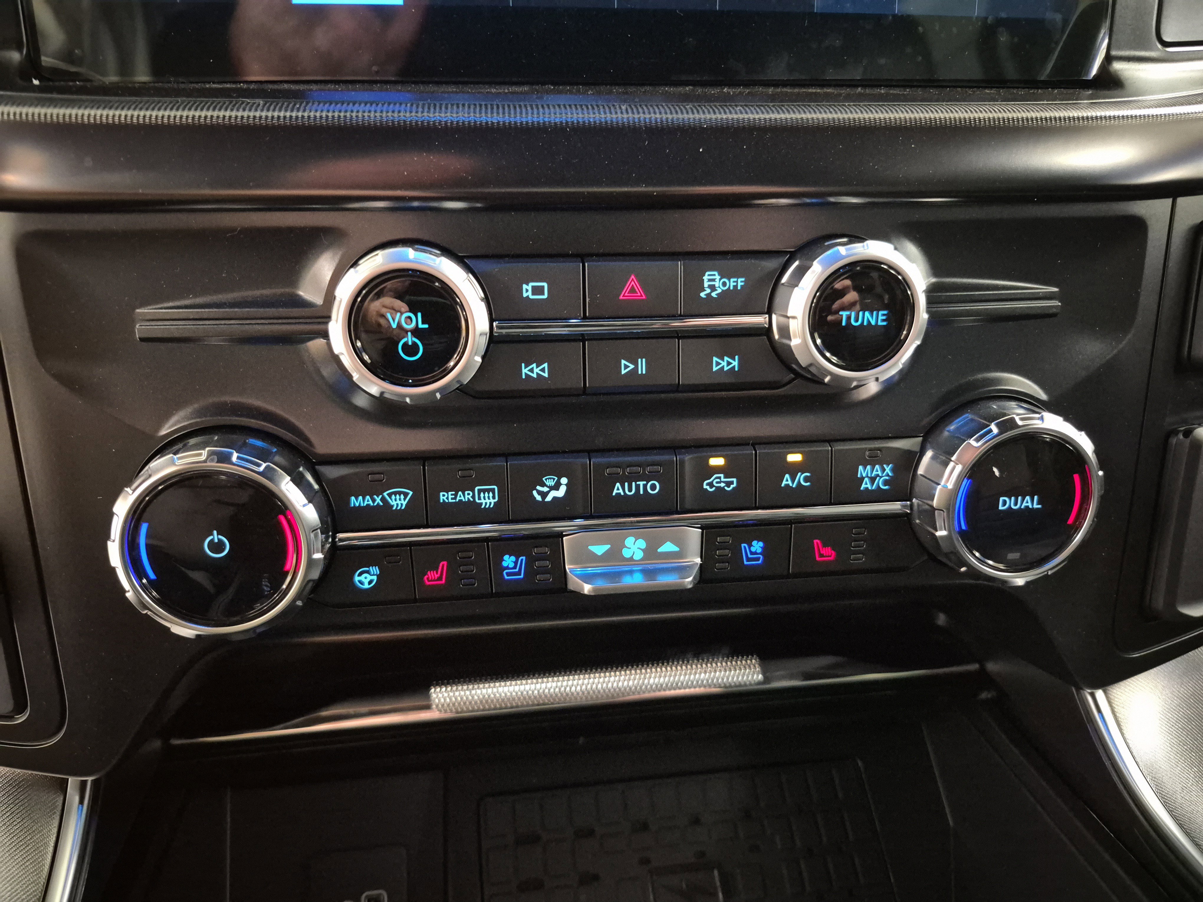 New 2025 Ford F150 Platinum image 37