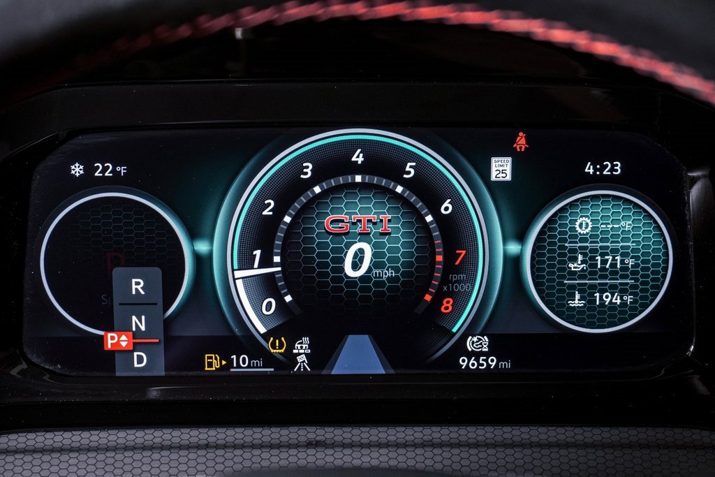 Used 2024 Volkswagen GTI Autobahn image 25