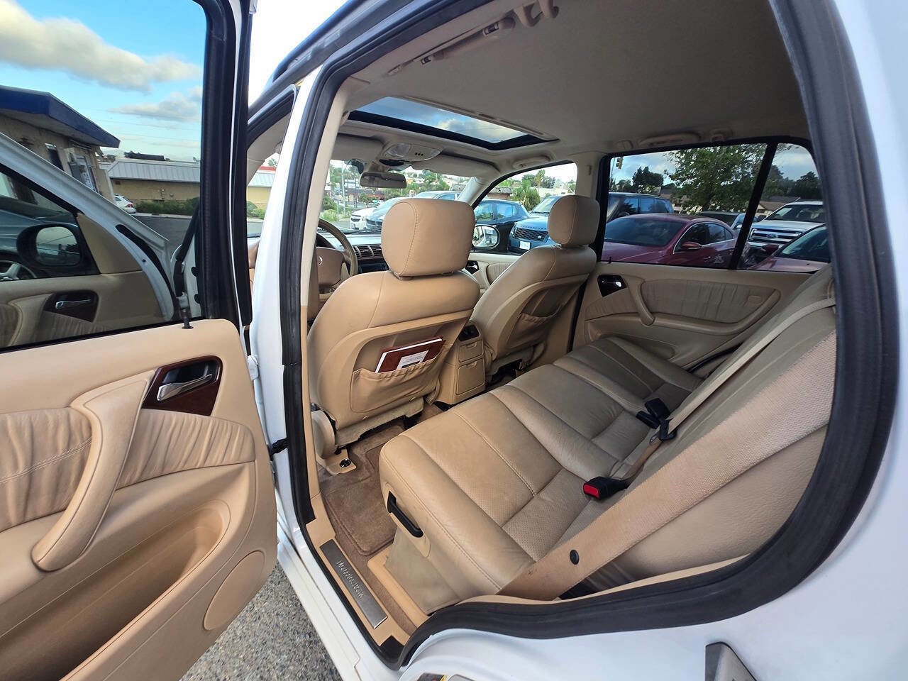 Used 2001 Mercedes-Benz ML 320 4MATIC image 25