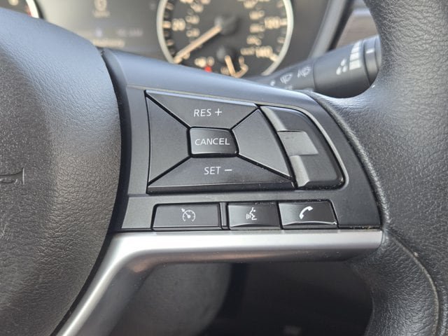 Used 2025 Nissan Altima 2.5 SV FWD image 29