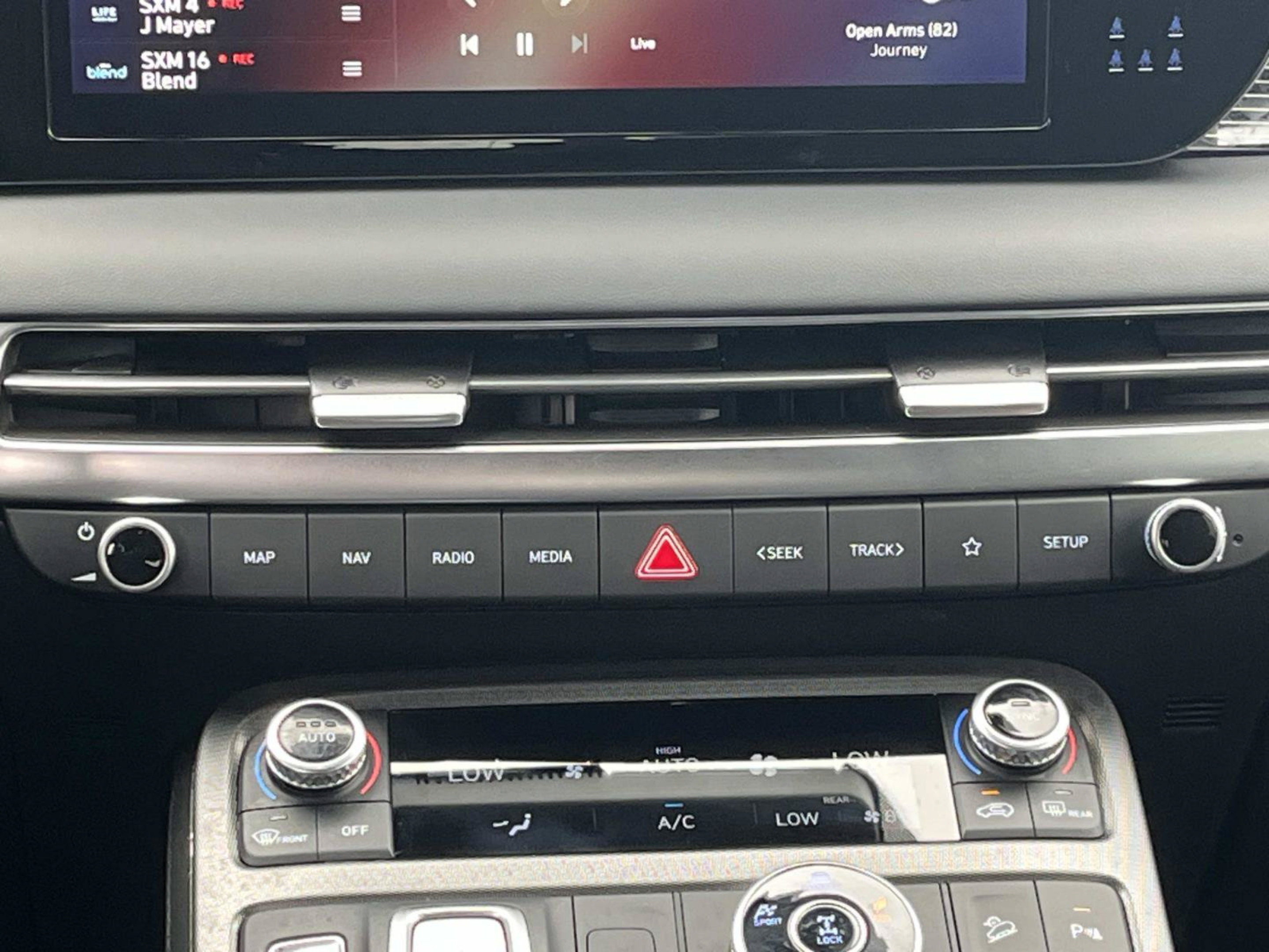 Used 2025 Hyundai Palisade Calligraphy AWD/4WD image 15