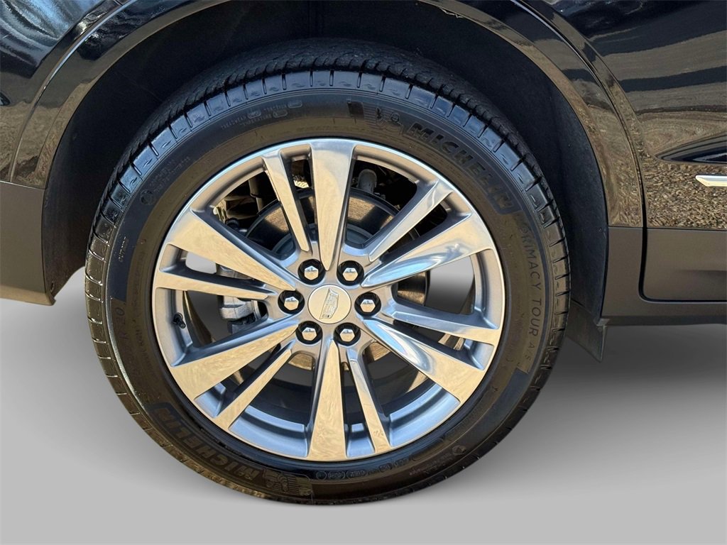Used 2025 Cadillac XT5 Premium Luxury image 13
