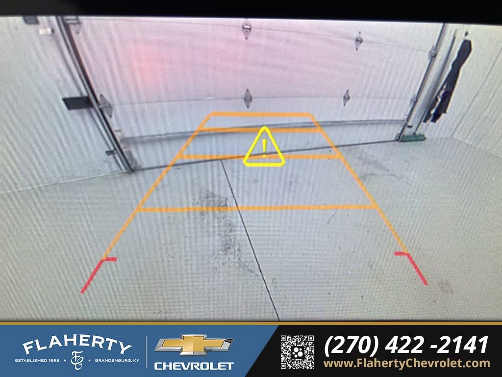 Used 2025 Chevrolet Trax RS w/ Driver Confidence Package image 34