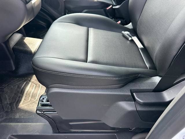 New 2027 Ford Transit 250 148 Medium Roof w/ Load Area Protection Package RWD image 17