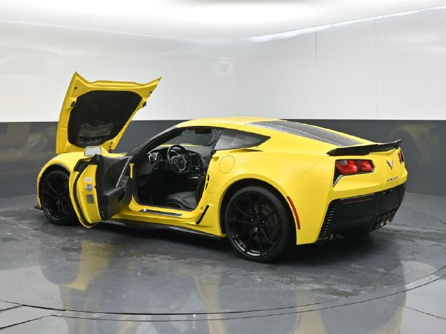 Used 2017 Chevrolet Corvette Grand Sport RWD image 61