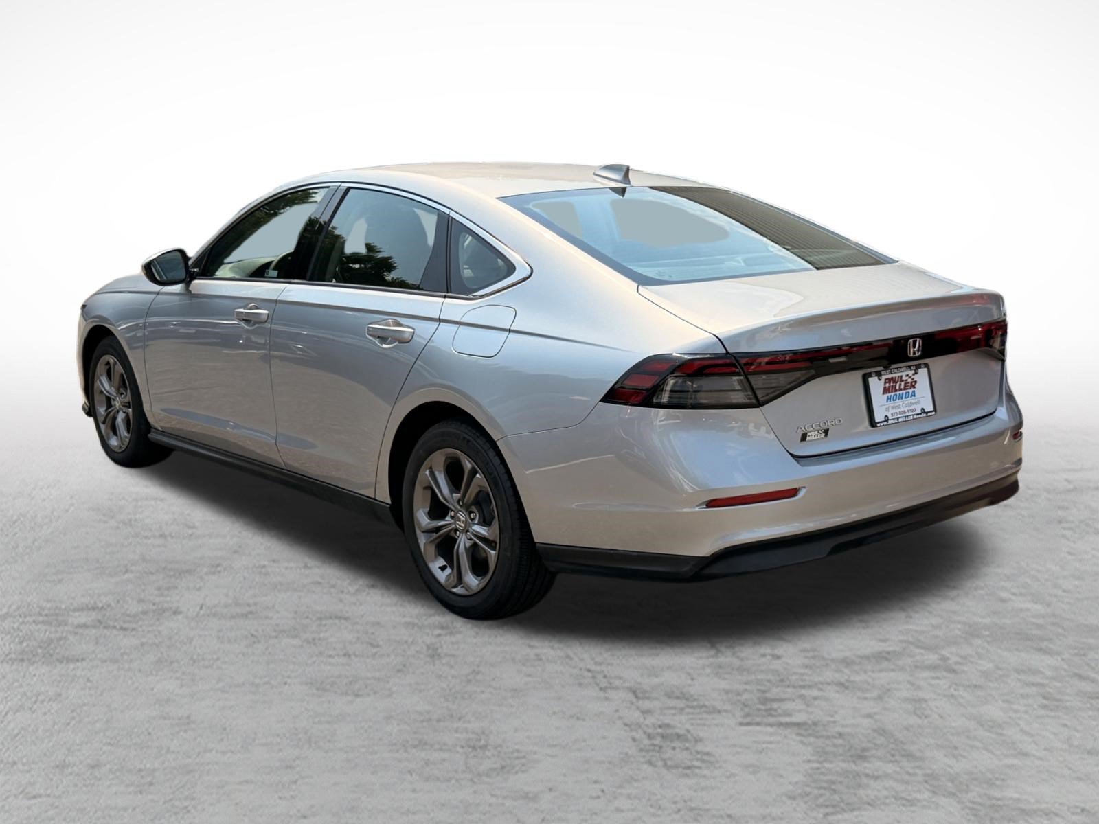 Certified 2024 Honda Accord EX image 4