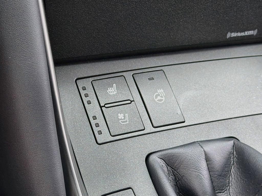 Used 2024 Lexus IS 300 w/ Comfort Package RWD image 18