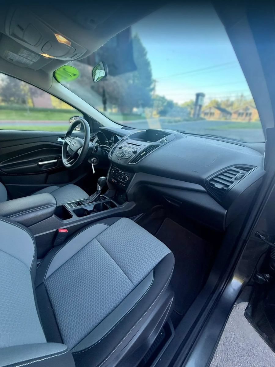 Used 2017 Ford Escape SE AWD/4WD image 15