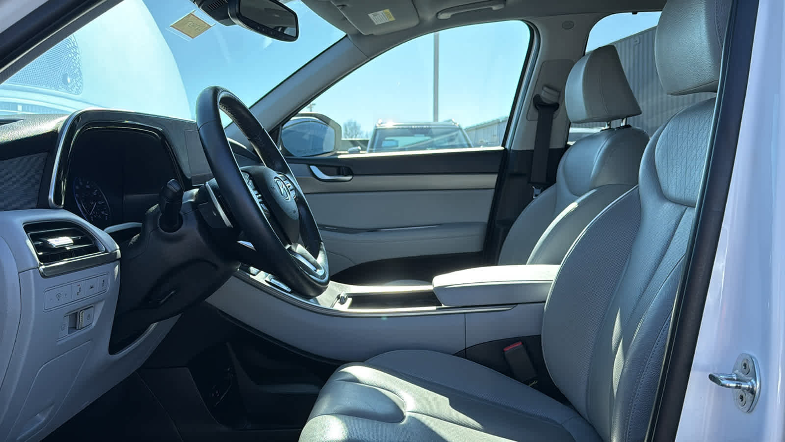 Used 2021 Hyundai Palisade SEL w/ Premium Package image 12