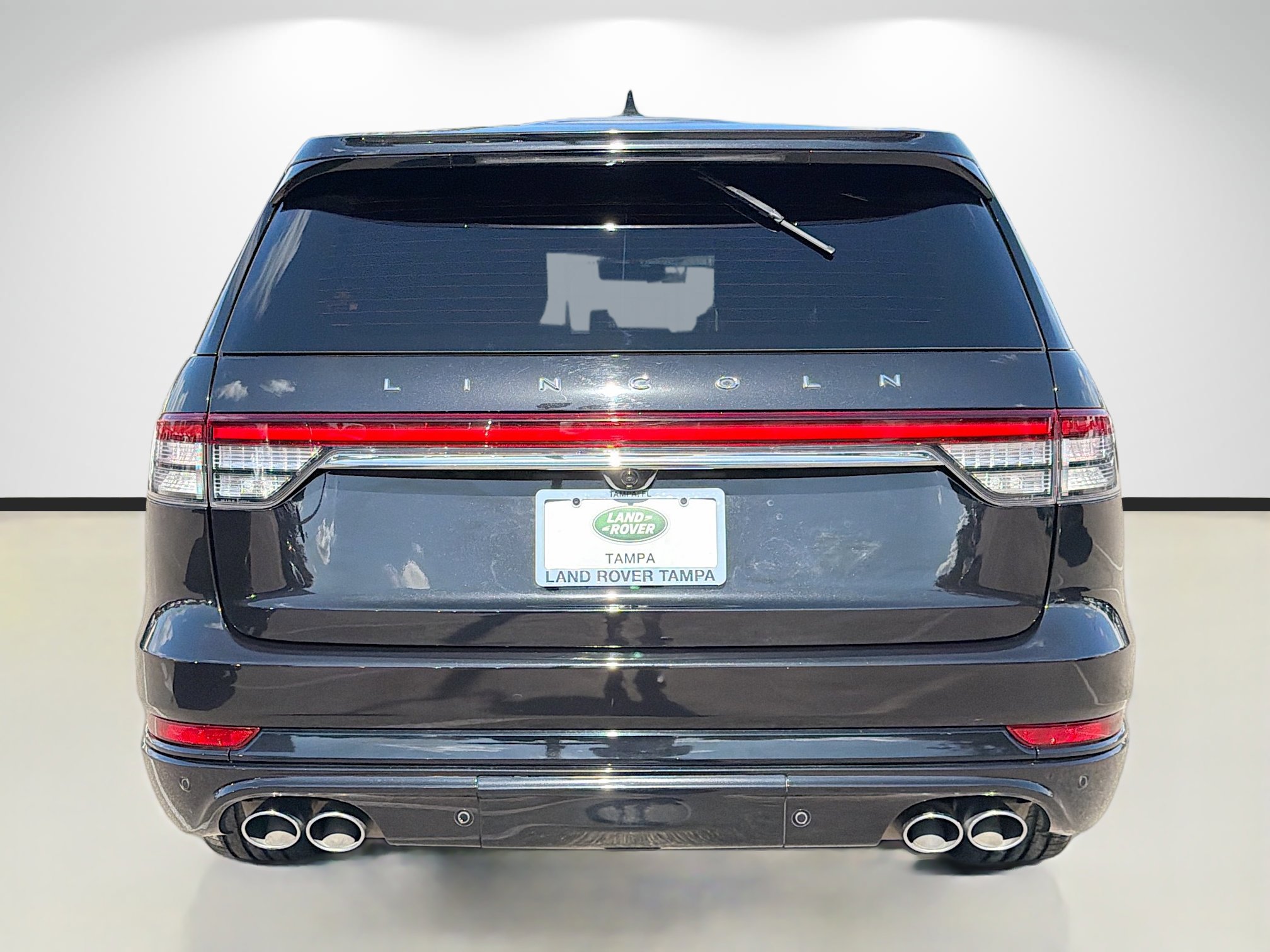 Used 2020 Lincoln Aviator Grand Touring w/ Equipment Group 302A image 4