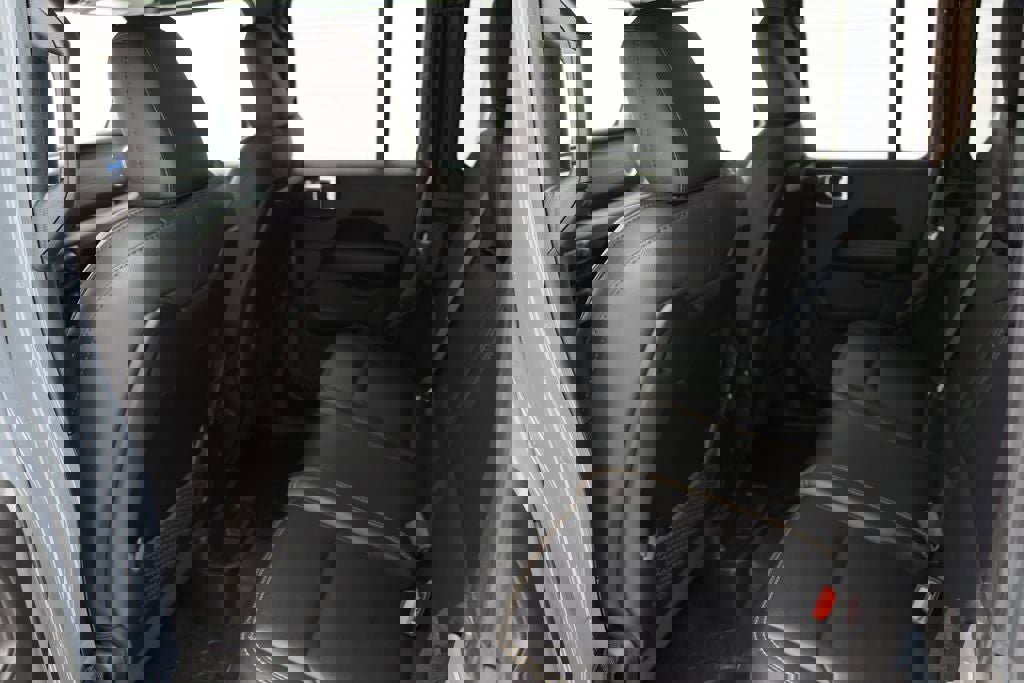 Used 2024 Jeep Wrangler Sahara w/ Technology Group image 12