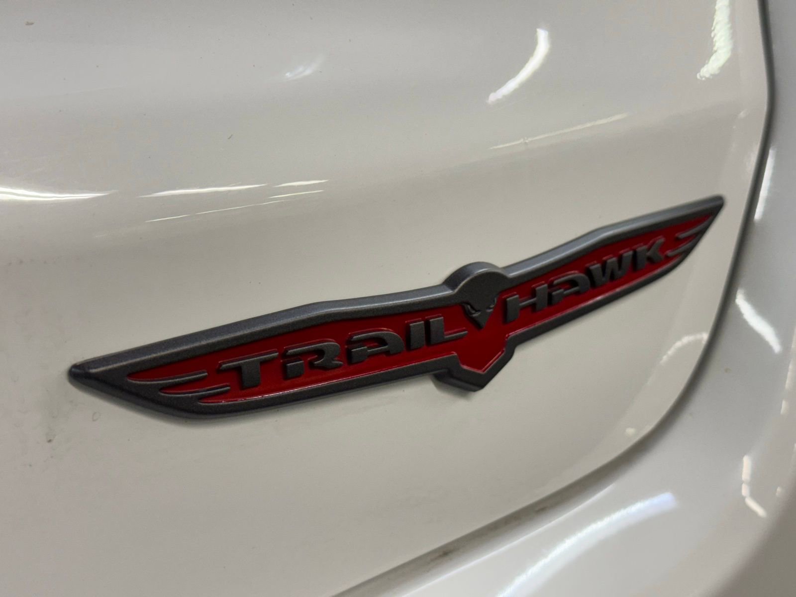 Used 2024 Jeep Compass Trailhawk w/ Trailhawk Convenience Group image 9