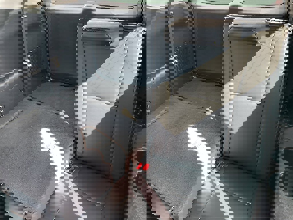 Used 2024 Toyota Highlander XLE image 15