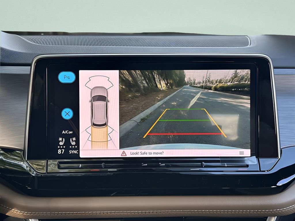 New 2026 Volkswagen Atlas Cross Sport SE image 17