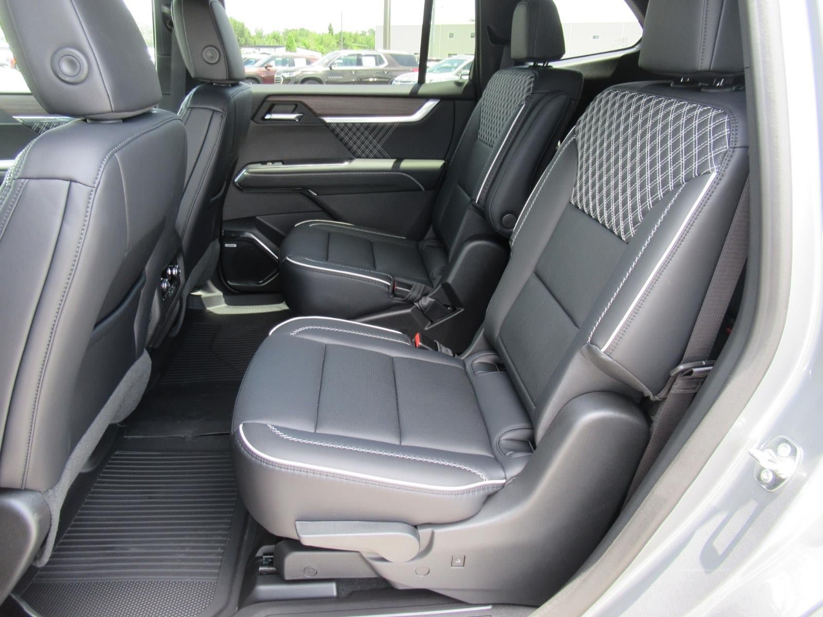 New 2026 GMC Acadia Denali w/ Super Cruise Package AWD/4WD image 32