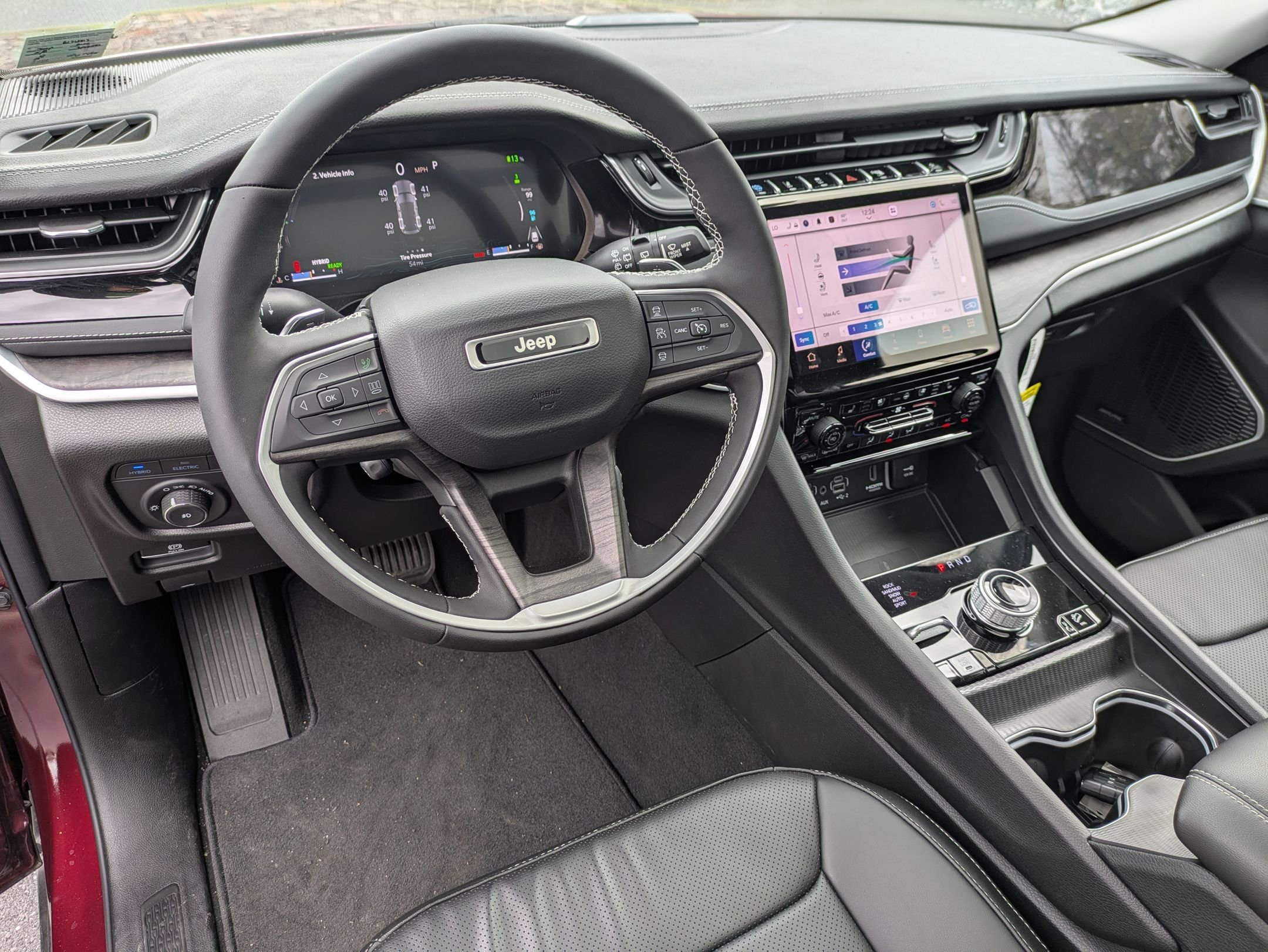 New 2024 Jeep Grand Cherokee Limited 4xe w/ Luxury Tech Group II image 11