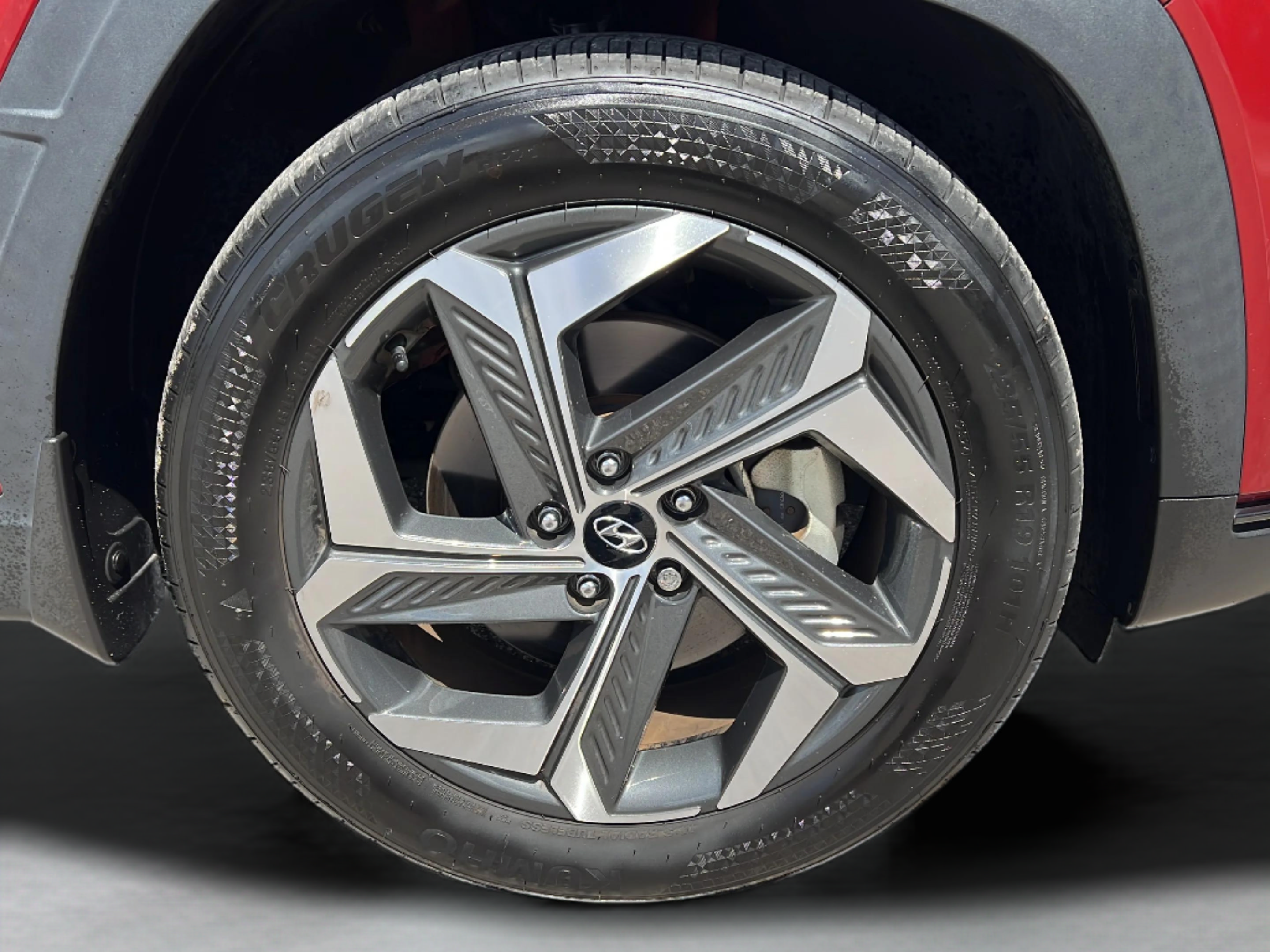 Certified 2024 Hyundai Tucson Limited FWD image 28