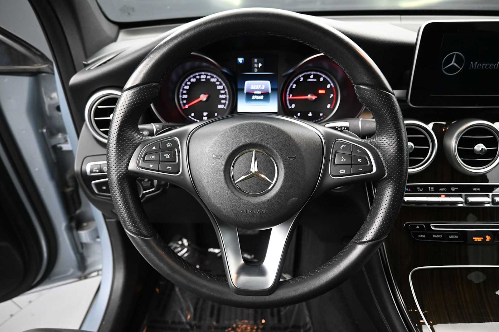 Used 2018 Mercedes-Benz GLC 300 image 7