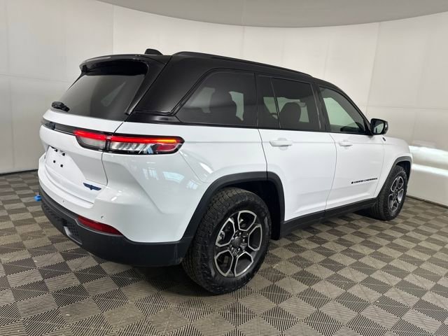 Used 2022 Jeep Grand Cherokee Trailhawk AWD/4WD image 3