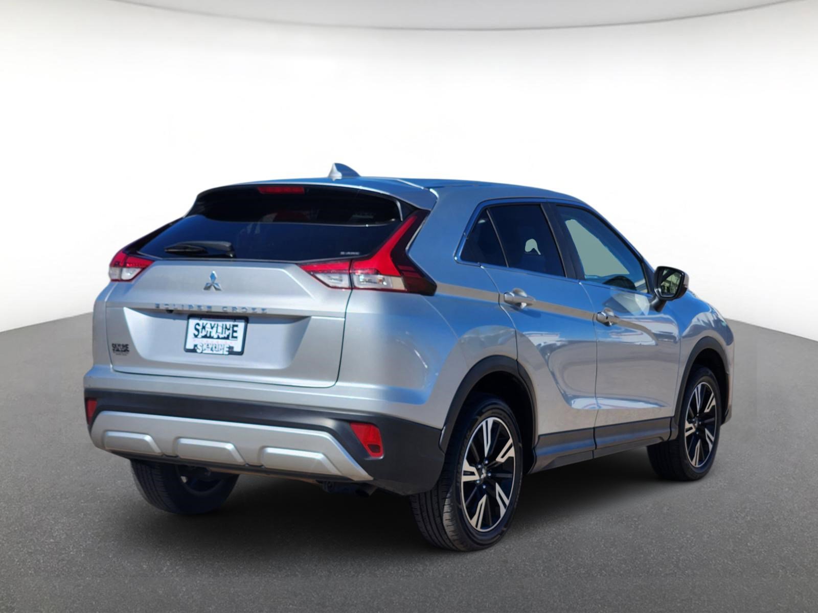 Used 2024 Mitsubishi Eclipse Cross SE AWD/4WD image 3