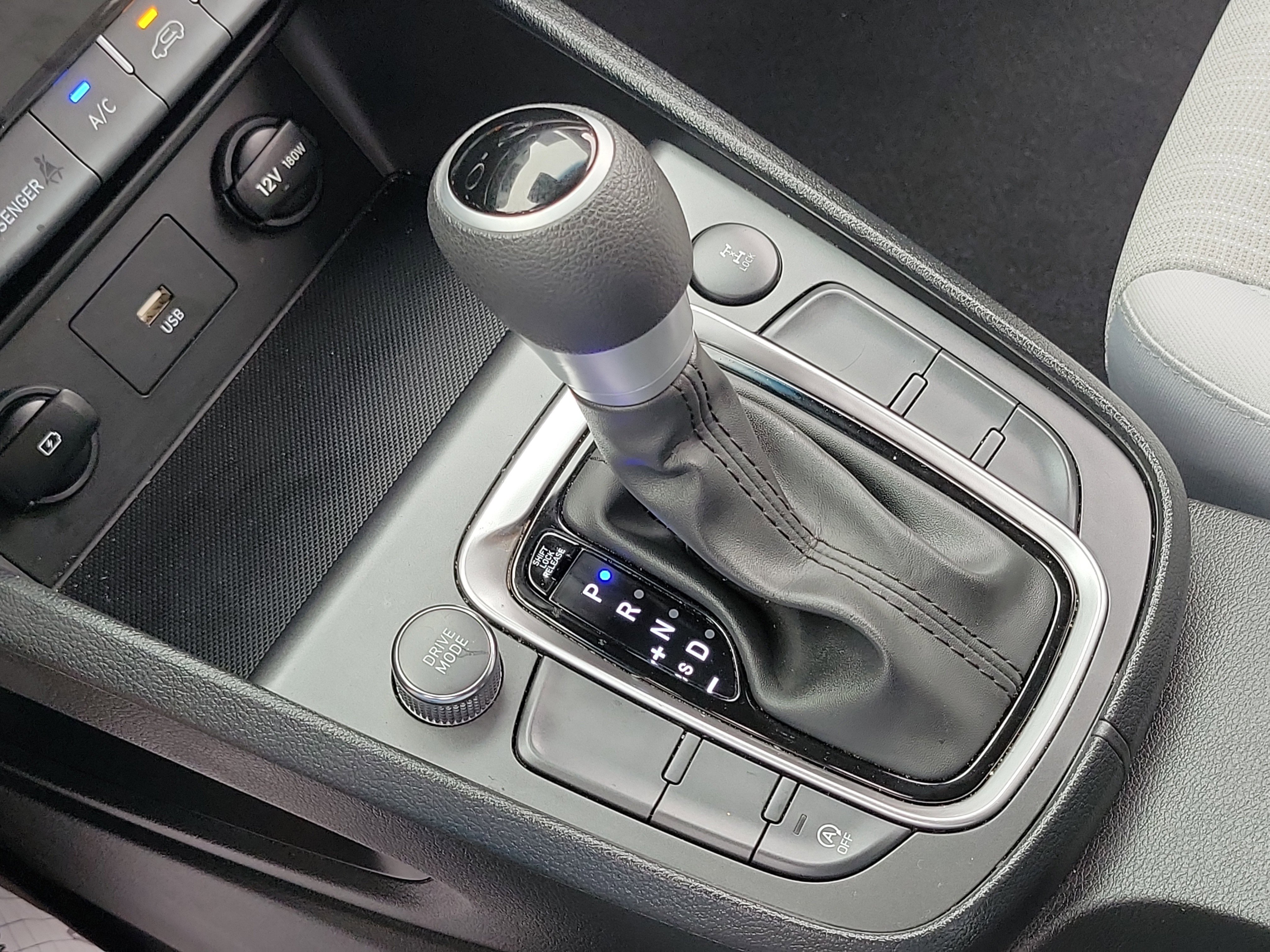 Certified 2023 Hyundai Kona SEL AWD/4WD image 17