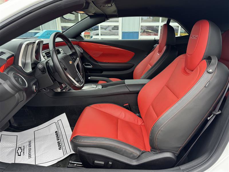 Used 2015 Chevrolet Camaro SS w/ RS Package RWD image 15