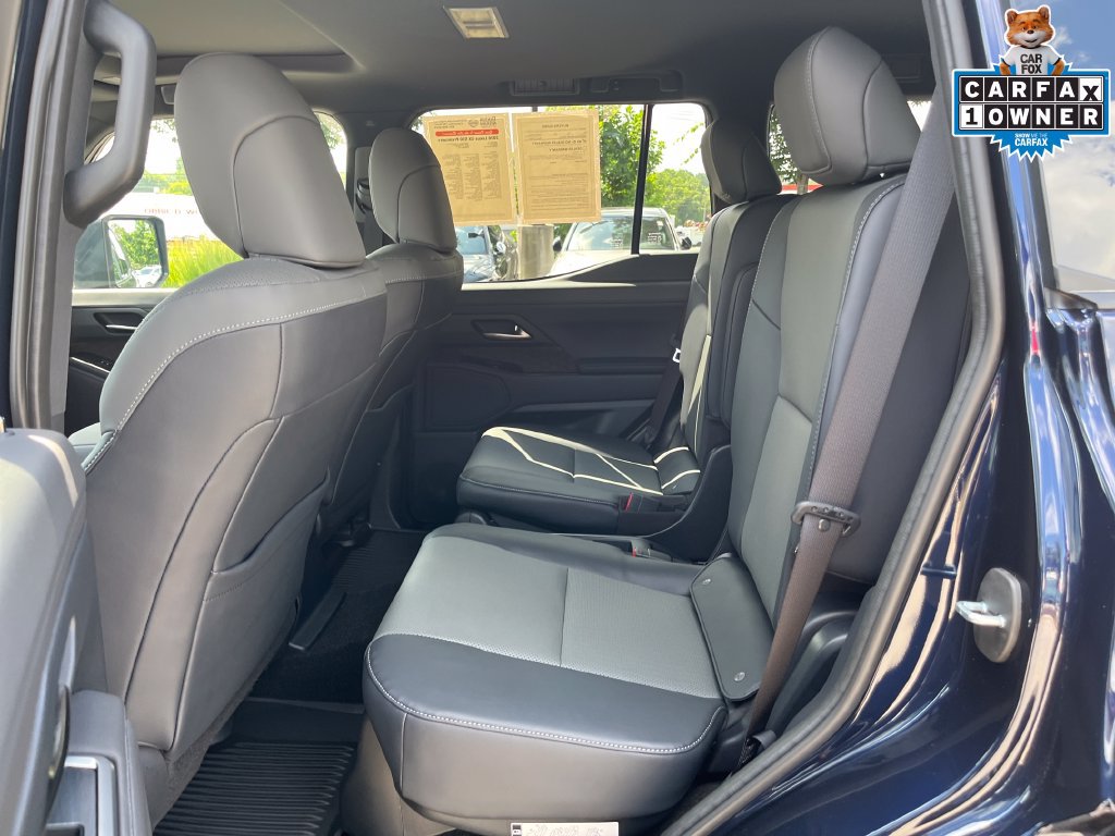Used 2026 Lexus GX 550 w/ Accessory Package (2T) AWD/4WD image 31