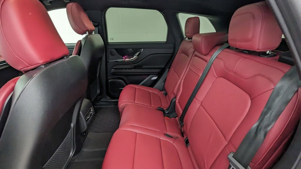 Used 2025 Lincoln Corsair Grand Touring w/ Towing Package image 36