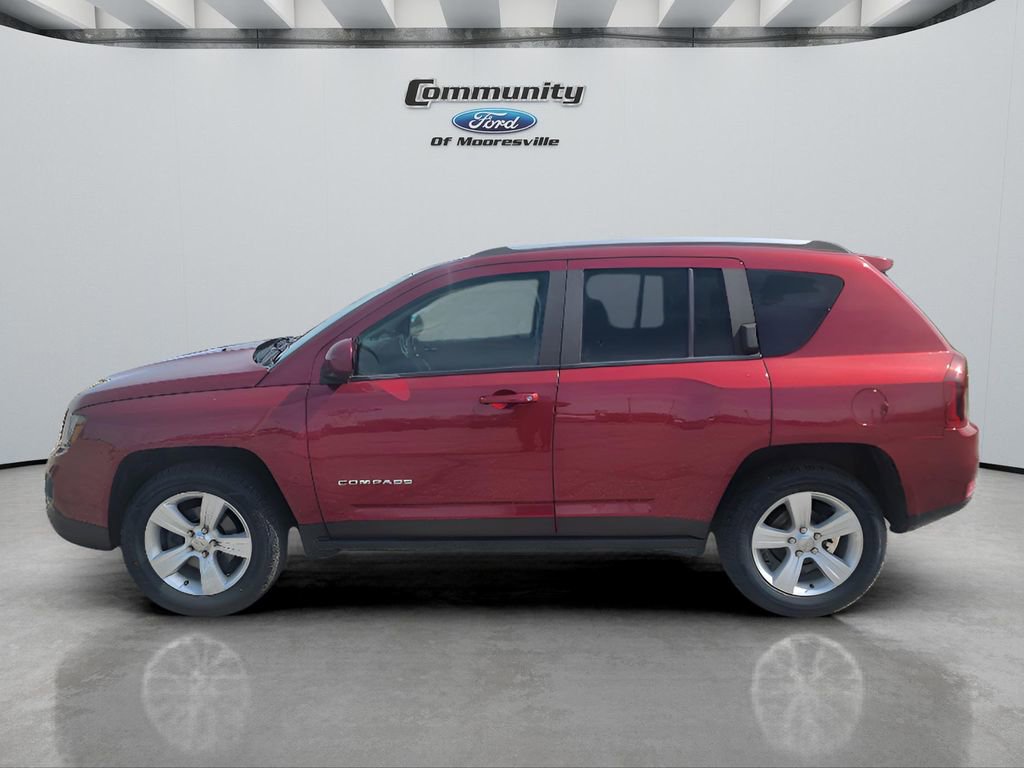 Used 2016 Jeep Compass Latitude image 5