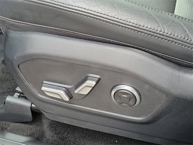 Used 2025 Hyundai Santa Fe Limited image 14